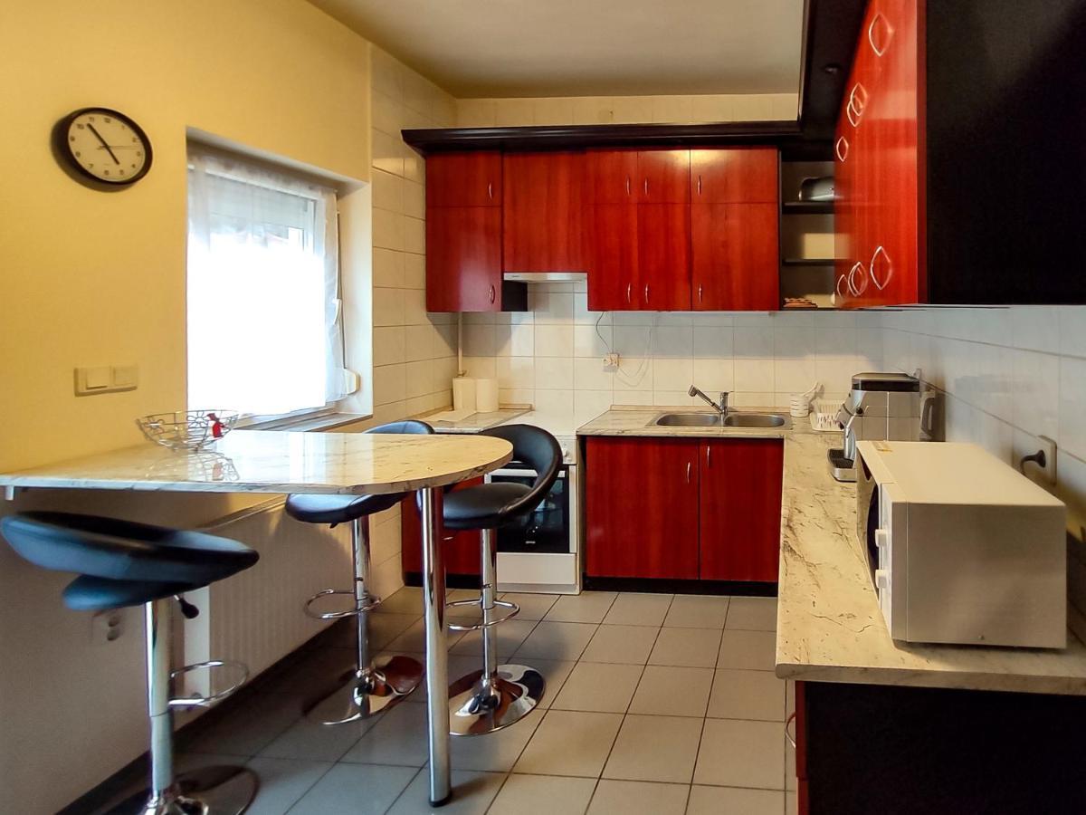 Afrodite Apartmanhaz Еґер Екстер'єр фото